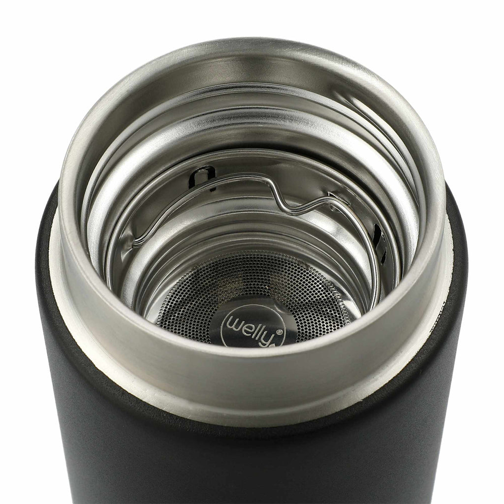 Welly Traveler Bottle with Bamboo Wrap and Infuser, 18 oz - Black - Photo