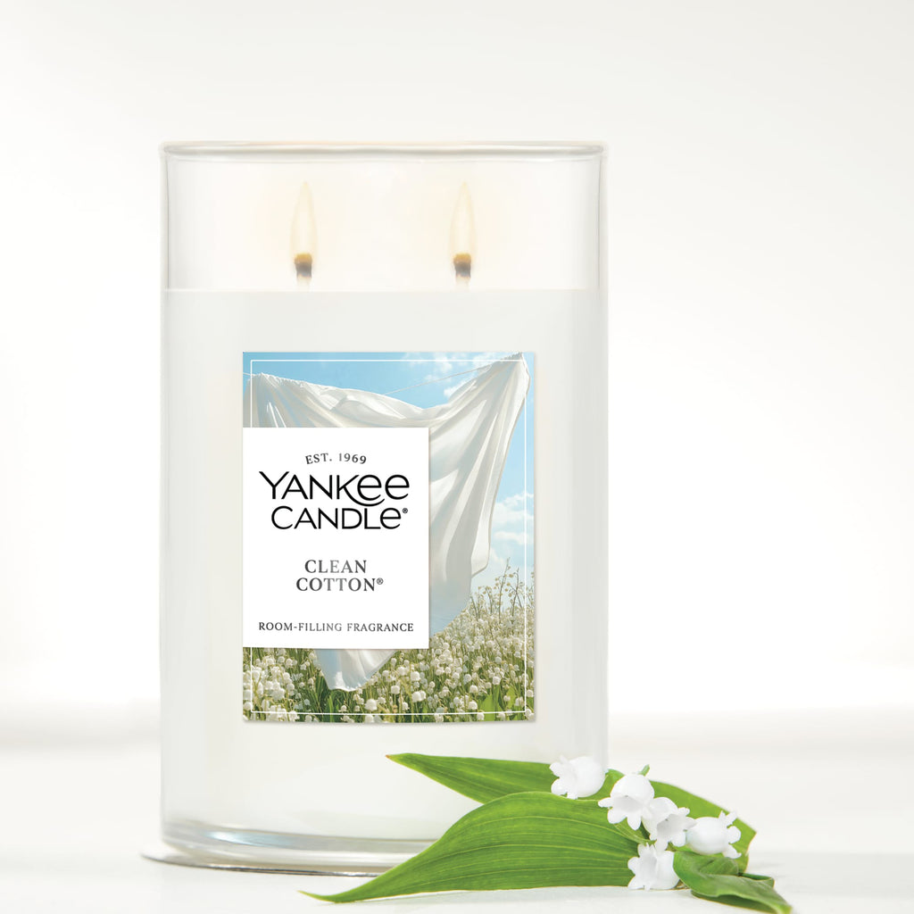 Yankee Candle Large Tumbler Candle with Lid - Clean Cotton - View 3