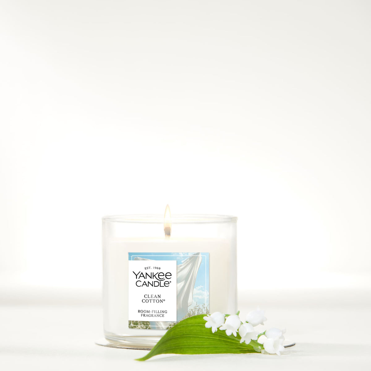 Yankee Candle Small Tumbler Candle with Lid - Clean Cotton - View 3