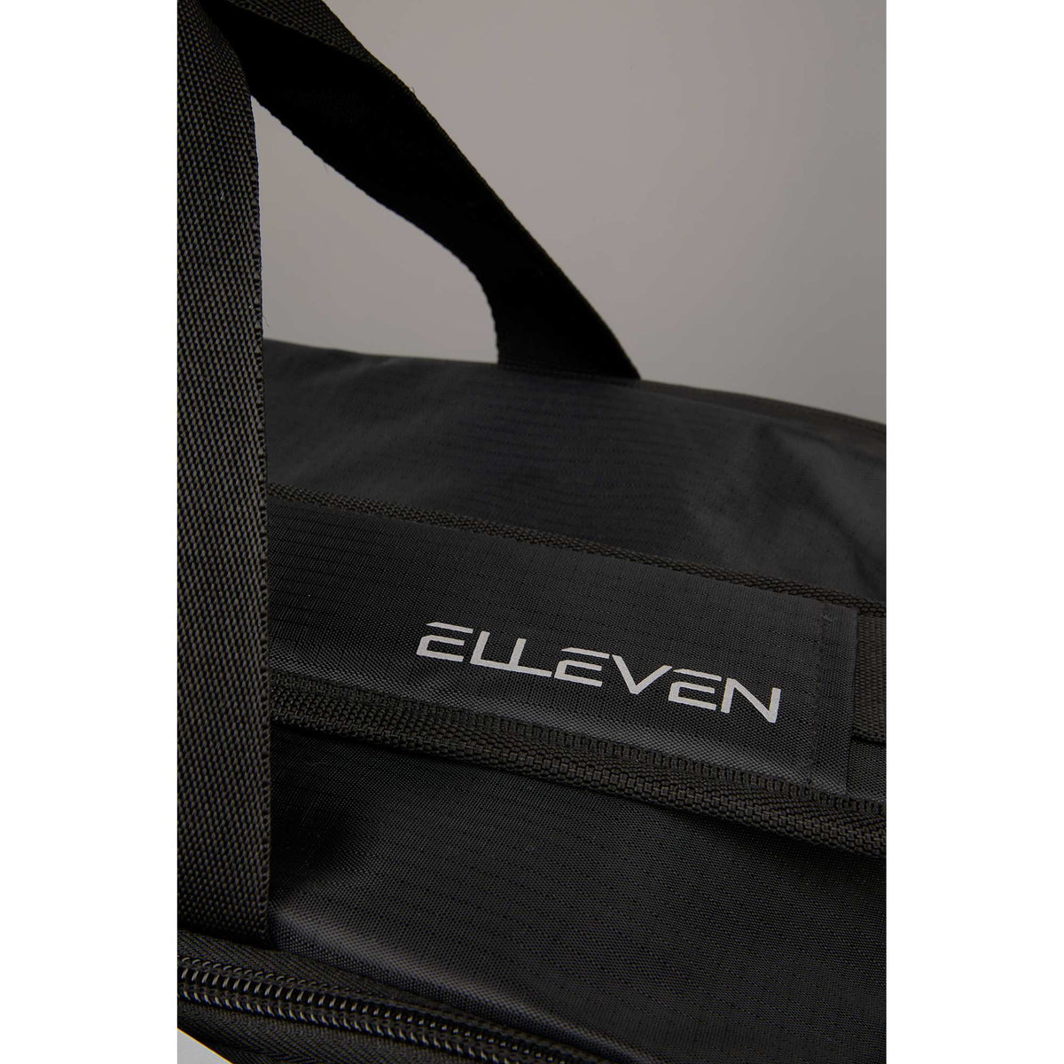 Zenith Recycled Duffel Bag for 18 Inch Laptops Transfer - Black - Detail 3
